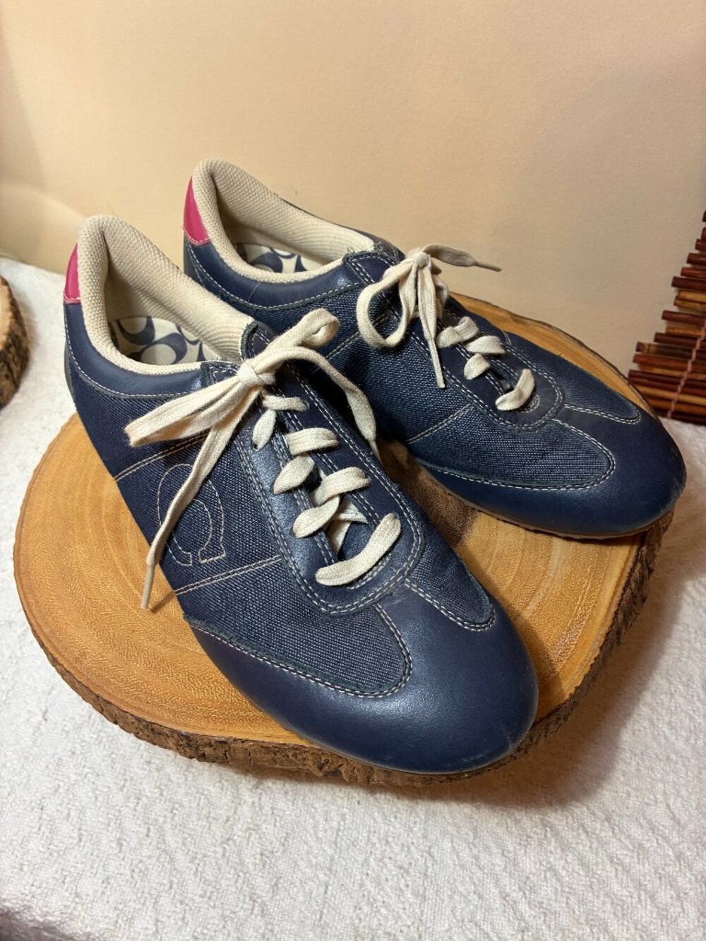 Coach Navy Blue Leather Canvas Low Top Sneakers Size 9 Pink Accent Signature C